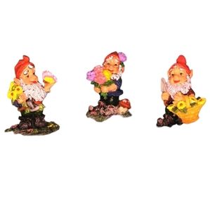 Knickknack figurines Set of three